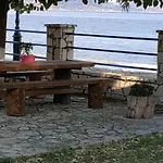 Tolofona 아파트 *