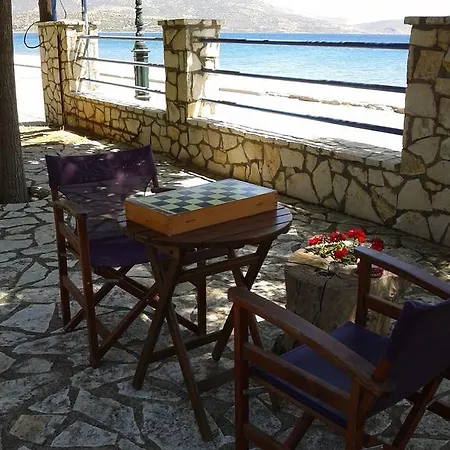 Apartament Tolofona Eratini