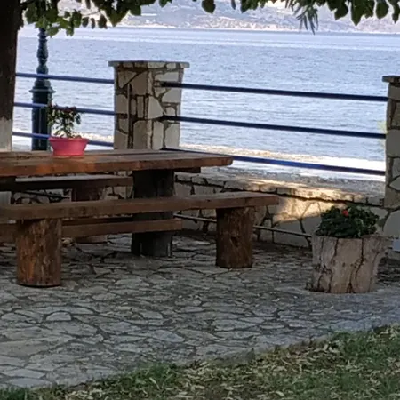 Tolofona Apartment *